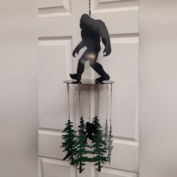Sasquatch Metal Art with Green Trees - Picture 5 of 5